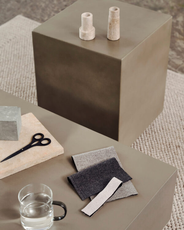 Table d'appoint Rustella en ciment